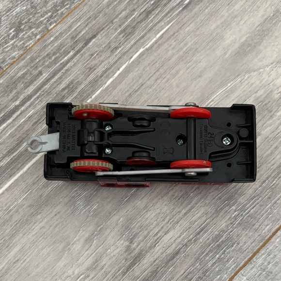 Motorized Trackmaster Salty - Not Working - Picture 6 of 8